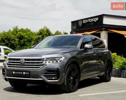 Серый Фольксваген Туарег, объемом двигателя 3 л и пробегом 160 тыс. км за 51500 $, фото 4 на Automoto.ua