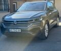 Сірий Фольксваген Туарег, об'ємом двигуна 2.97 л та пробігом 175 тис. км за 45000 $, фото 1 на Automoto.ua