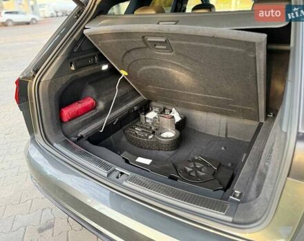 Сірий Фольксваген Туарег, об'ємом двигуна 2.97 л та пробігом 199 тис. км за 59999 $, фото 19 на Automoto.ua