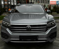 Фольксваген Туарег 2020 у Києві на Automoto.ua Сірий Фольксваген Туарег, об'ємом двигуна 3 л та пробігом 41 тис. км за 48700 $, фото 1 на Automoto.ua
