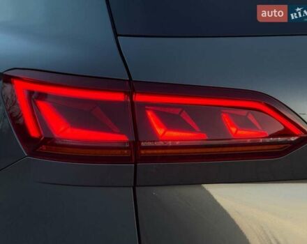 Серый Фольксваген Туарег, объемом двигателя 3 л и пробегом 135 тыс. км за 52999 $, фото 21 на Automoto.ua