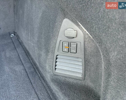 Серый Фольксваген Туарег, объемом двигателя 3 л и пробегом 175 тыс. км за 53999 $, фото 59 на Automoto.ua