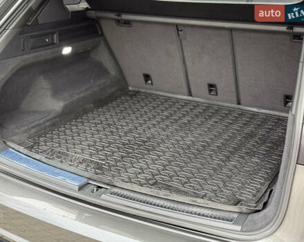 Серый Фольксваген Туарег, объемом двигателя 2.97 л и пробегом 160 тыс. км за 53700 $, фото 55 на Automoto.ua