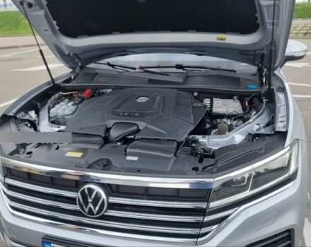 Серый Фольксваген Туарег, объемом двигателя 3 л и пробегом 150 тыс. км за 45000 $, фото 16 на Automoto.ua