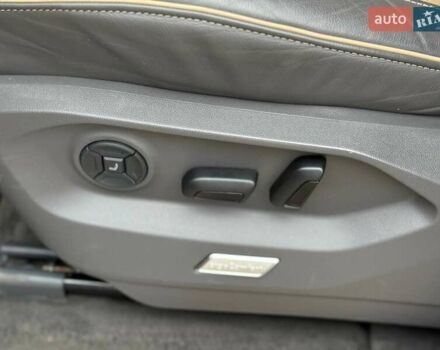 Серый Фольксваген Туарег, объемом двигателя 2.97 л и пробегом 97 тыс. км за 58700 $, фото 40 на Automoto.ua