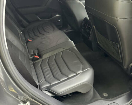 Серый Фольксваген Туарег, объемом двигателя 3 л и пробегом 129 тыс. км за 45500 $, фото 19 на Automoto.ua