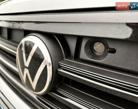 Серый Фольксваген Туарег, объемом двигателя 3 л и пробегом 90 тыс. км за 53500 $, фото 4 на Automoto.ua
