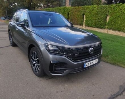 Сірий Фольксваген Туарег, об'ємом двигуна 4 л та пробігом 178 тис. км за 55000 $, фото 1 на Automoto.ua