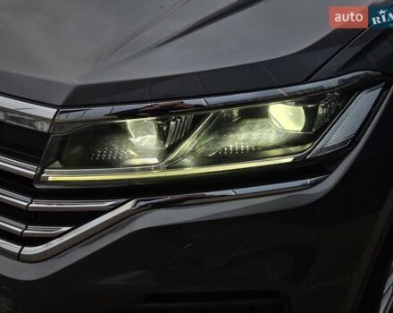 Серый Фольксваген Туарег, объемом двигателя 3 л и пробегом 120 тыс. км за 50300 $, фото 29 на Automoto.ua