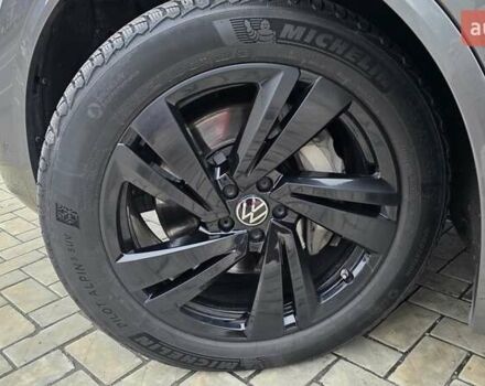 Серый Фольксваген Туарег, объемом двигателя 2.99 л и пробегом 90 тыс. км за 54500 $, фото 36 на Automoto.ua