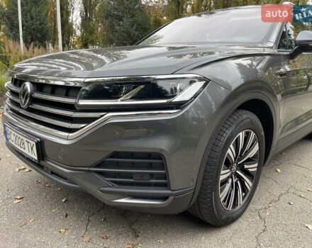 Сірий Фольксваген Туарег, об'ємом двигуна 2.97 л та пробігом 85 тис. км за 49700 $, фото 18 на Automoto.ua
