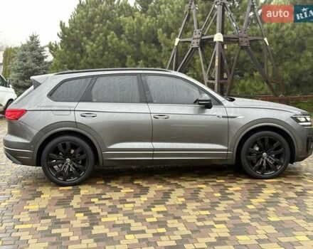 Серый Фольксваген Туарег, объемом двигателя 2.97 л и пробегом 79 тыс. км за 57900 $, фото 11 на Automoto.ua