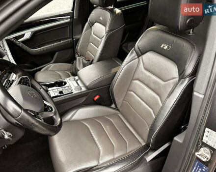 Серый Фольксваген Туарег, объемом двигателя 3 л и пробегом 90 тыс. км за 53500 $, фото 13 на Automoto.ua