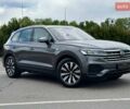 Серый Фольксваген Туарег, объемом двигателя 2.97 л и пробегом 128 тыс. км за 48500 $, фото 13 на Automoto.ua