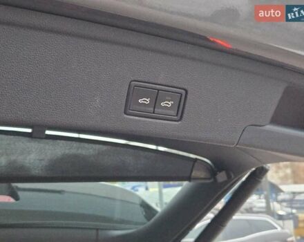 Серый Фольксваген Туарег, объемом двигателя 3 л и пробегом 120 тыс. км за 50300 $, фото 31 на Automoto.ua