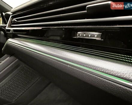 Серый Фольксваген Туарег, объемом двигателя 3 л и пробегом 90 тыс. км за 53500 $, фото 22 на Automoto.ua