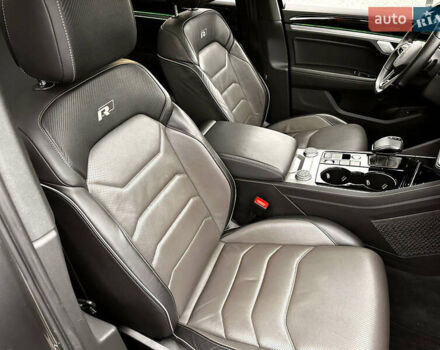 Серый Фольксваген Туарег, объемом двигателя 3 л и пробегом 90 тыс. км за 53500 $, фото 20 на Automoto.ua