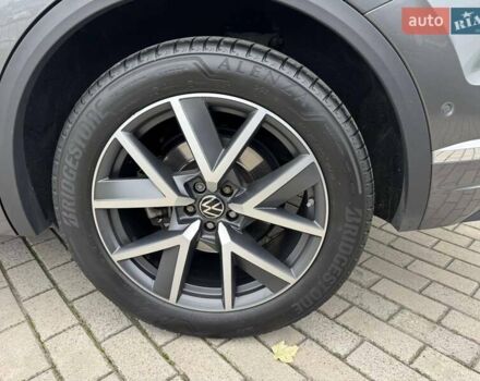 Серый Фольксваген Туарег, объемом двигателя 2.97 л и пробегом 86 тыс. км за 58000 $, фото 9 на Automoto.ua