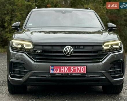 Сірий Фольксваген Туарег, об'ємом двигуна 2.97 л та пробігом 114 тис. км за 61990 $, фото 2 на Automoto.ua