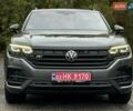 Сірий Фольксваген Туарег, об'ємом двигуна 2.97 л та пробігом 114 тис. км за 61990 $, фото 2 на Automoto.ua