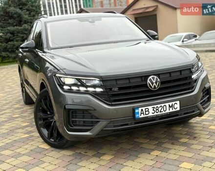 Сірий Фольксваген Туарег, об'ємом двигуна 2.97 л та пробігом 98 тис. км за 58500 $, фото 1 на Automoto.ua