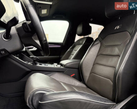 Серый Фольксваген Туарег, объемом двигателя 2.97 л и пробегом 160 тыс. км за 53700 $, фото 24 на Automoto.ua