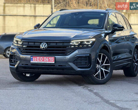 Сірий Фольксваген Туарег, об'ємом двигуна 3 л та пробігом 175 тис. км за 53999 $, фото 29 на Automoto.ua