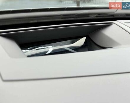 Серый Фольксваген Туарег, объемом двигателя 2.97 л и пробегом 97 тыс. км за 58700 $, фото 17 на Automoto.ua