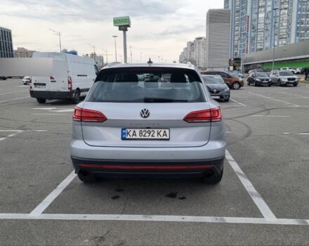 Серый Фольксваген Туарег, объемом двигателя 3 л и пробегом 150 тыс. км за 45000 $, фото 3 на Automoto.ua