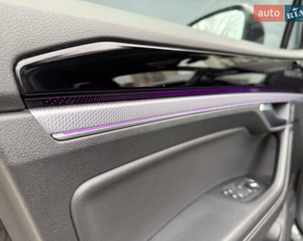 Серый Фольксваген Туарег, объемом двигателя 2.97 л и пробегом 160 тыс. км за 53700 $, фото 20 на Automoto.ua