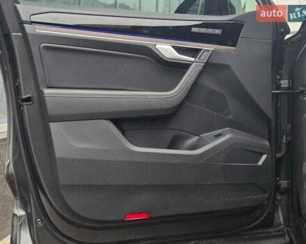 Серый Фольксваген Туарег, объемом двигателя 4 л и пробегом 196 тыс. км за 75900 $, фото 15 на Automoto.ua