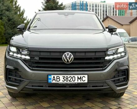 Серый Фольксваген Туарег, объемом двигателя 2.97 л и пробегом 97 тыс. км за 58700 $, фото 1 на Automoto.ua