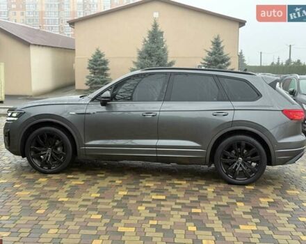 Серый Фольксваген Туарег, объемом двигателя 2.97 л и пробегом 79 тыс. км за 57900 $, фото 10 на Automoto.ua