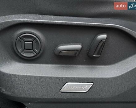 Серый Фольксваген Туарег, объемом двигателя 3 л и пробегом 41 тыс. км за 46900 $, фото 16 на Automoto.ua