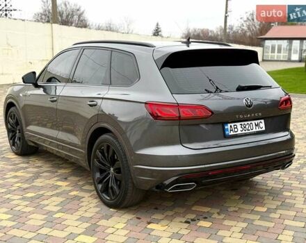 Серый Фольксваген Туарег, объемом двигателя 2.97 л и пробегом 97 тыс. км за 58700 $, фото 11 на Automoto.ua