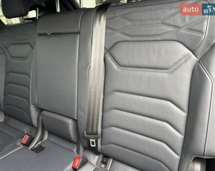 Серый Фольксваген Туарег, объемом двигателя 2.97 л и пробегом 86 тыс. км за 58000 $, фото 18 на Automoto.ua