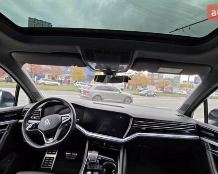 Серый Фольксваген Туарег, объемом двигателя 2.99 л и пробегом 90 тыс. км за 54500 $, фото 57 на Automoto.ua