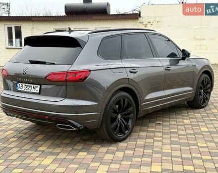 Сірий Фольксваген Туарег, об'ємом двигуна 2.97 л та пробігом 98 тис. км за 58500 $, фото 5 на Automoto.ua