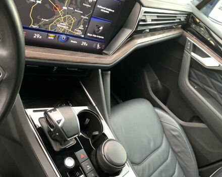 Сірий Фольксваген Туарег, об'ємом двигуна 2.97 л та пробігом 110 тис. км за 56000 $, фото 8 на Automoto.ua