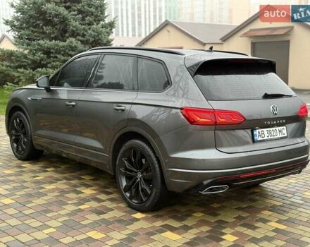Серый Фольксваген Туарег, объемом двигателя 2.97 л и пробегом 79 тыс. км за 57900 $, фото 12 на Automoto.ua