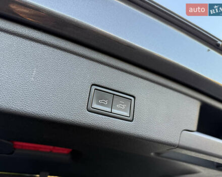 Сірий Фольксваген Туарег, об'ємом двигуна 3 л та пробігом 175 тис. км за 53999 $, фото 70 на Automoto.ua