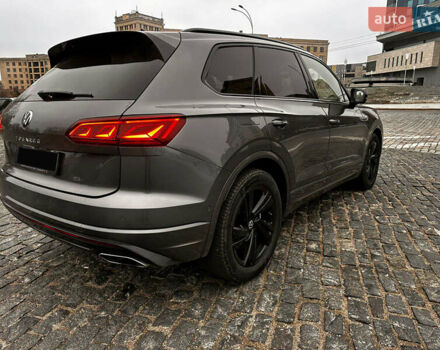 Серый Фольксваген Туарег, объемом двигателя 3 л и пробегом 90 тыс. км за 53500 $, фото 8 на Automoto.ua