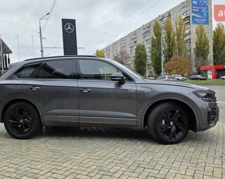 Серый Фольксваген Туарег, объемом двигателя 2.99 л и пробегом 90 тыс. км за 54500 $, фото 17 на Automoto.ua