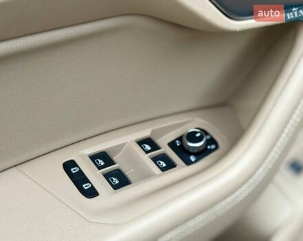 Серый Фольксваген Туарег, объемом двигателя 2.97 л и пробегом 97 тыс. км за 58700 $, фото 37 на Automoto.ua