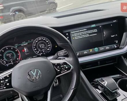 Серый Фольксваген Туарег, объемом двигателя 2.99 л и пробегом 90 тыс. км за 54500 $, фото 60 на Automoto.ua