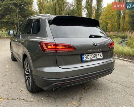 Сірий Фольксваген Туарег, об'ємом двигуна 2.97 л та пробігом 85 тис. км за 49700 $, фото 6 на Automoto.ua