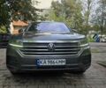 Сірий Фольксваген Туарег, об'ємом двигуна 2.97 л та пробігом 240 тис. км за 41000 $, фото 7 на Automoto.ua