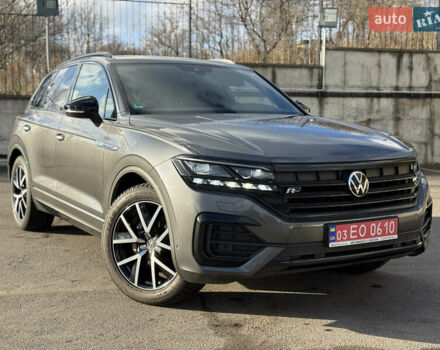 Сірий Фольксваген Туарег, об'ємом двигуна 3 л та пробігом 175 тис. км за 53999 $, фото 14 на Automoto.ua