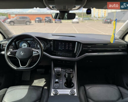 Серый Фольксваген Туарег, объемом двигателя 2.97 л и пробегом 159 тыс. км за 55000 $, фото 9 на Automoto.ua