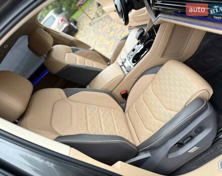 Сірий Фольксваген Туарег, об'ємом двигуна 2.97 л та пробігом 98 тис. км за 58500 $, фото 35 на Automoto.ua